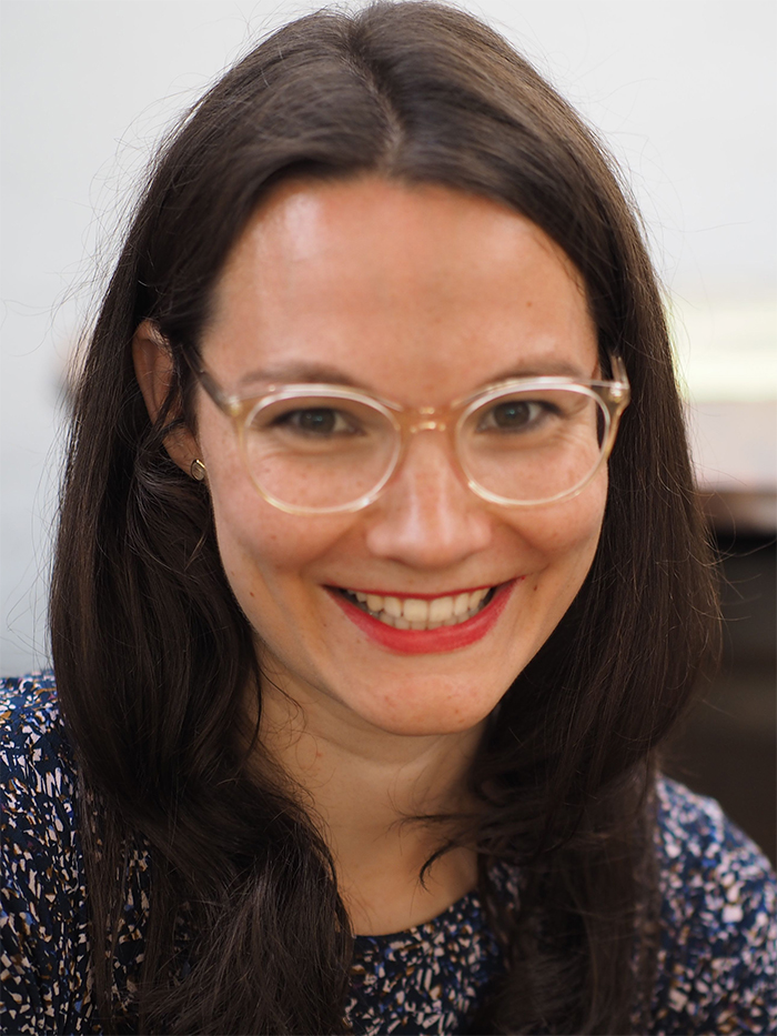 Dr. Melina Teubner