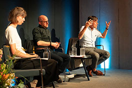 Diskussion mit Teilnehmenden