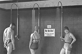 Öffentliche Dusche 1932